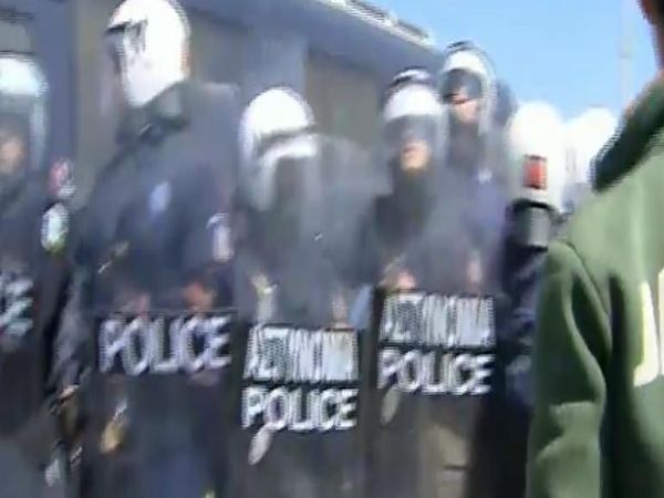 eidomeni prosfyges astynomikoi2 29-3-2016