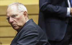 Schaeuble1 11-7-2015