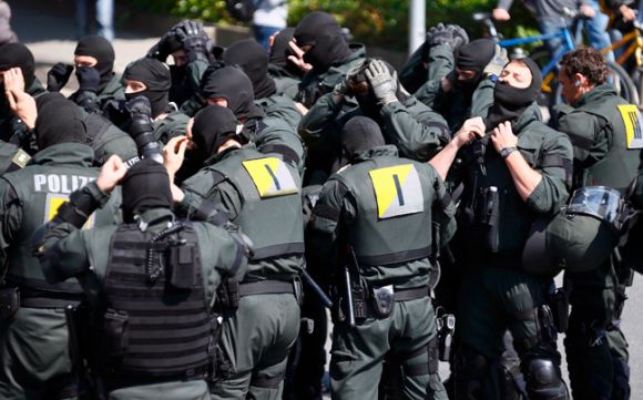 aktivistes_germany2_18-05-2012